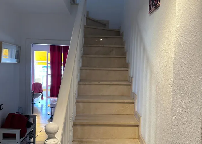 4-room House Americas, Vistas 度假居