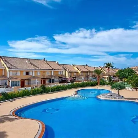 4-room House Americas, Vistas *