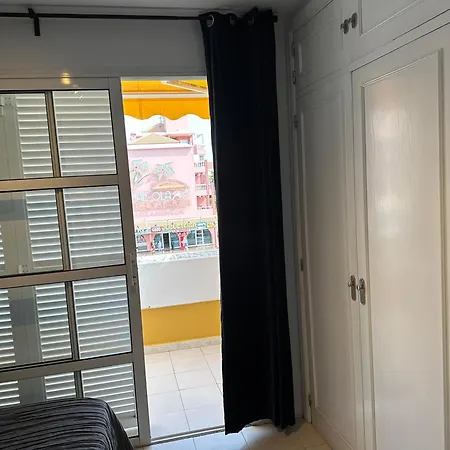 4-room House Americas, Vistas *