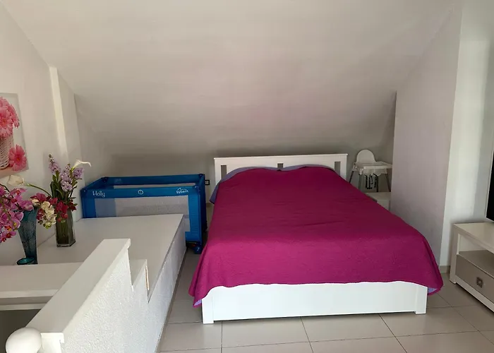 4-room House Americas, Vistas بيت للعطل