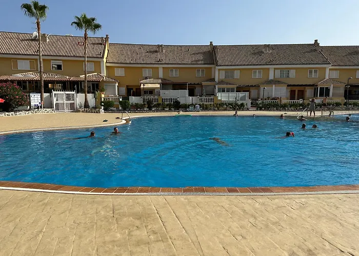 4-room House Americas, Vistas *